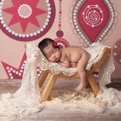 Sugar and Spice Backdrop, Gold curved bench prop